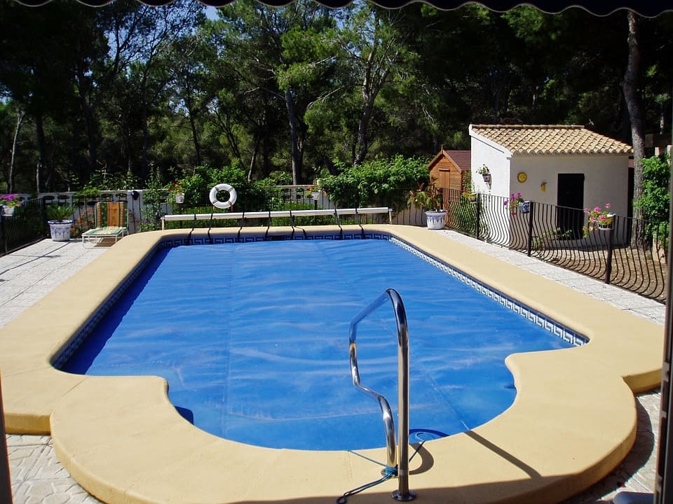 Reasons to Install an Above Ground Swimming Pool